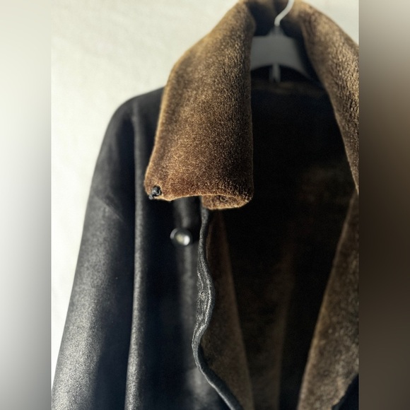 Charles Klein Size Medium Black Suede Brown Faux Fur Reversible Buttoned Jacket - Picture 9 of 16